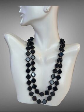 🌼VTG Castlecliff Double Strand Black Beaded Necklace